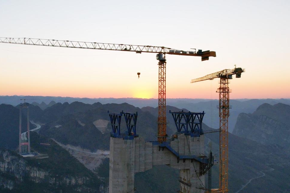 China's Q1 fixed-asset investment accelerates with private sector reporting growth