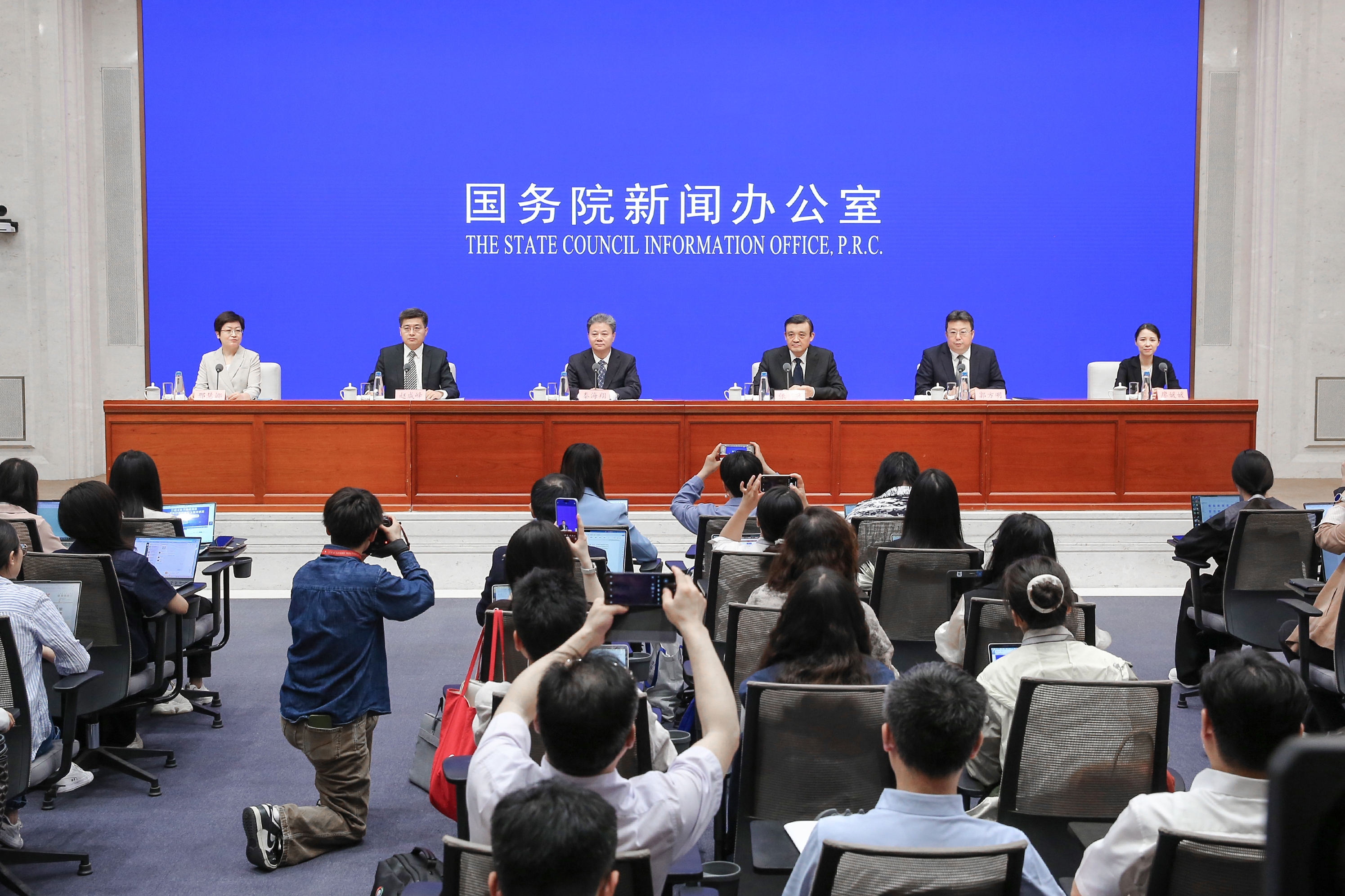 SCIO briefing about Opinions on Continuously Advancing Urban Regeneration Initiatives