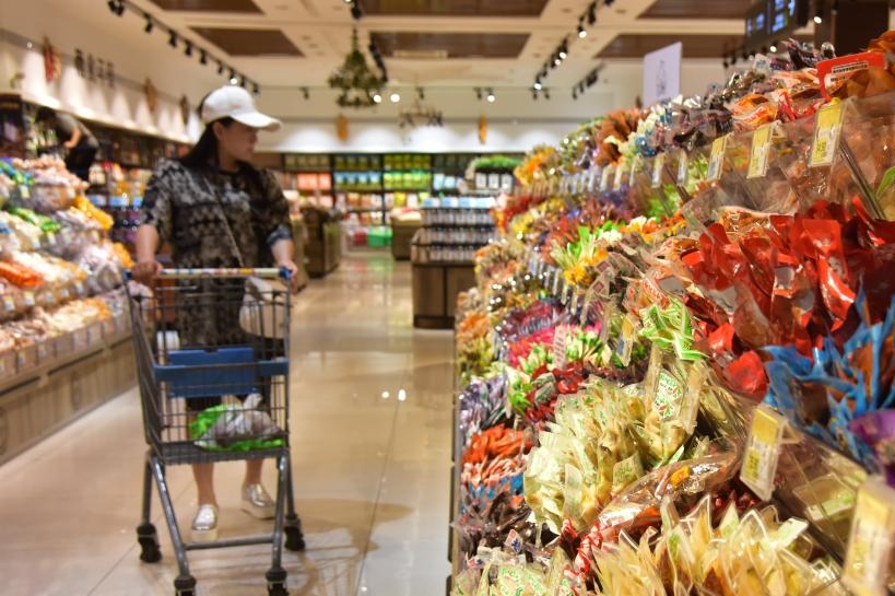 Minister: China's retail sales of consumer goods grow 5.5% annually since 2021