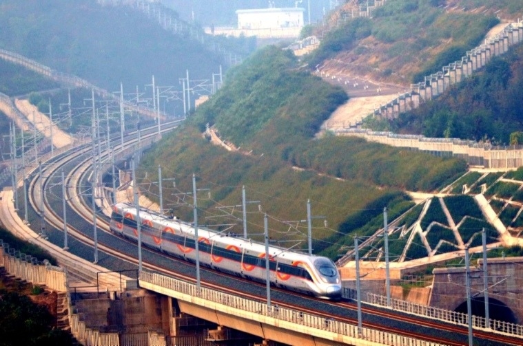 China's fixed-asset investment sustains growth in first 8 months